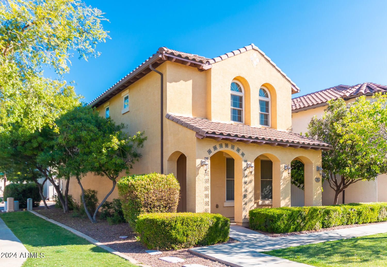 3855 East Gideon Way Gilbert, AZ 85296 - Photo 2 of 40 _MG_1003