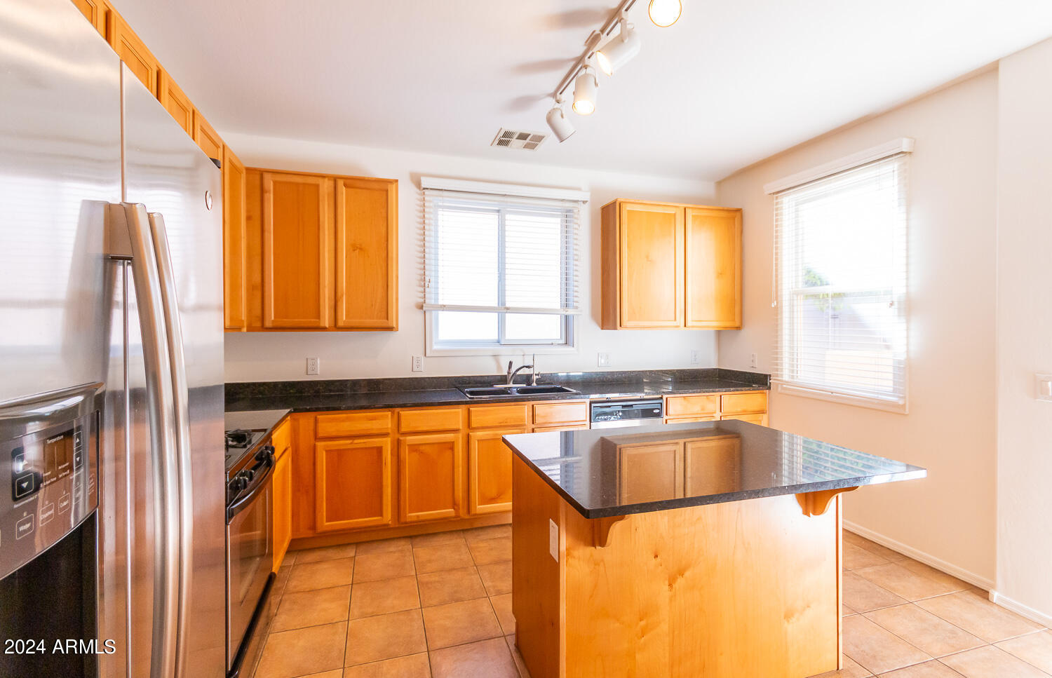 3855 East Gideon Way Gilbert, AZ 85296 - Photo 8 of 40 _MG_1026 (1)