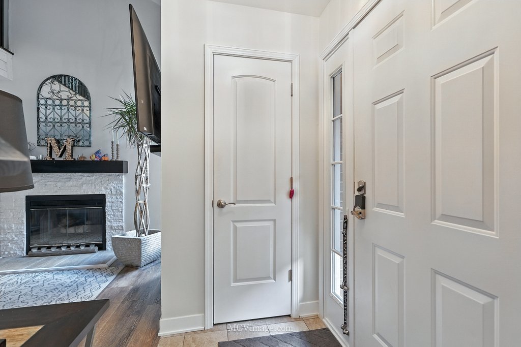 10015 Cambridge Drive Mokena, IL 60448 - Photo 3 of 27