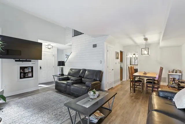 $339,900 | 10015 Cambridge Drive, Mokena, IL 60448