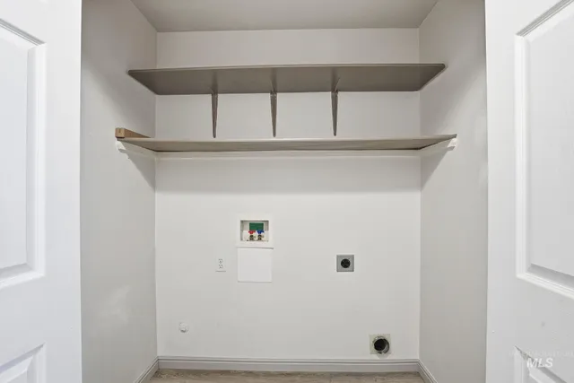 $339,000 | 807 South Bonneville Drive, Nampa, ID 83686