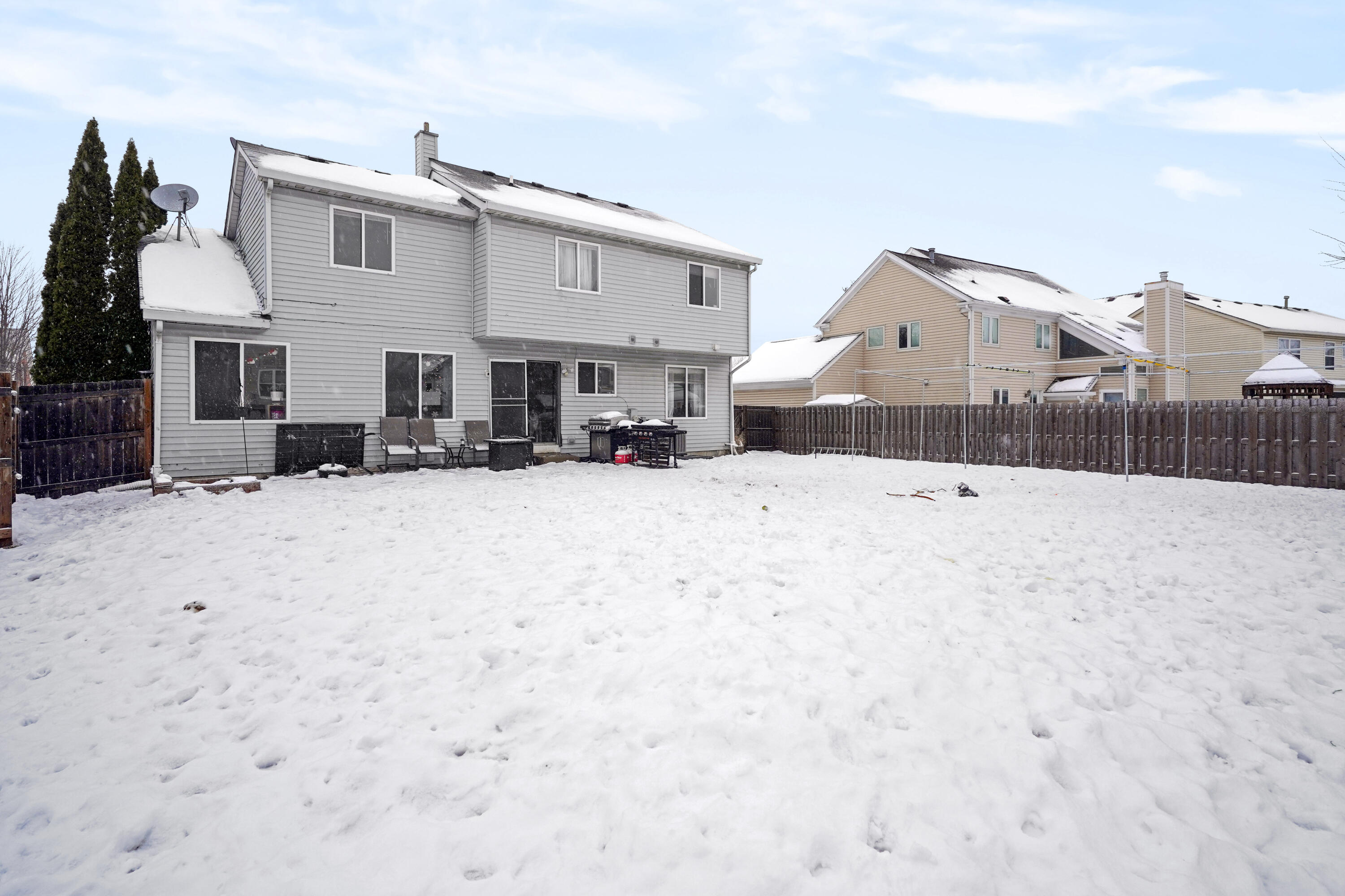 9327 69th Street Kenosha, WI 53142 - Photo 4 of 36 DSC01890