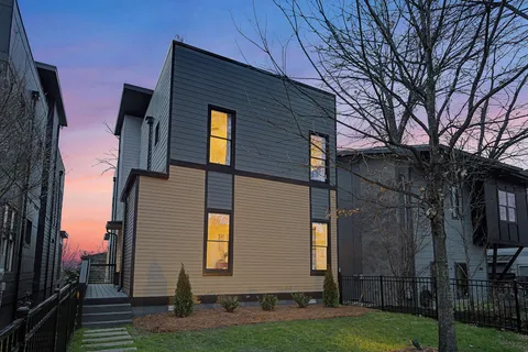 $1,025,000 | 1108 A Glenview Drive, Nashville, TN 37206