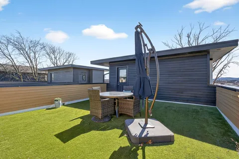 $995,000 | 1108 A Glenview Drive, Nashville, TN 37206