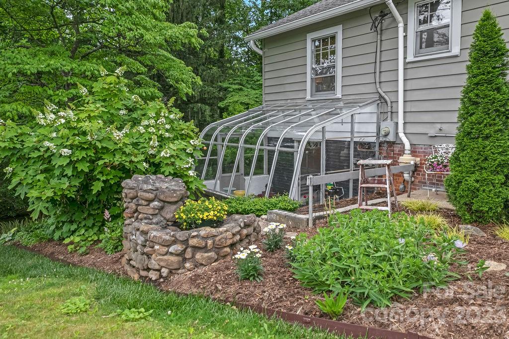 226 Turnpike Road Brevard, NC 28712 - Photo 21 of 42 Gallery Image 21