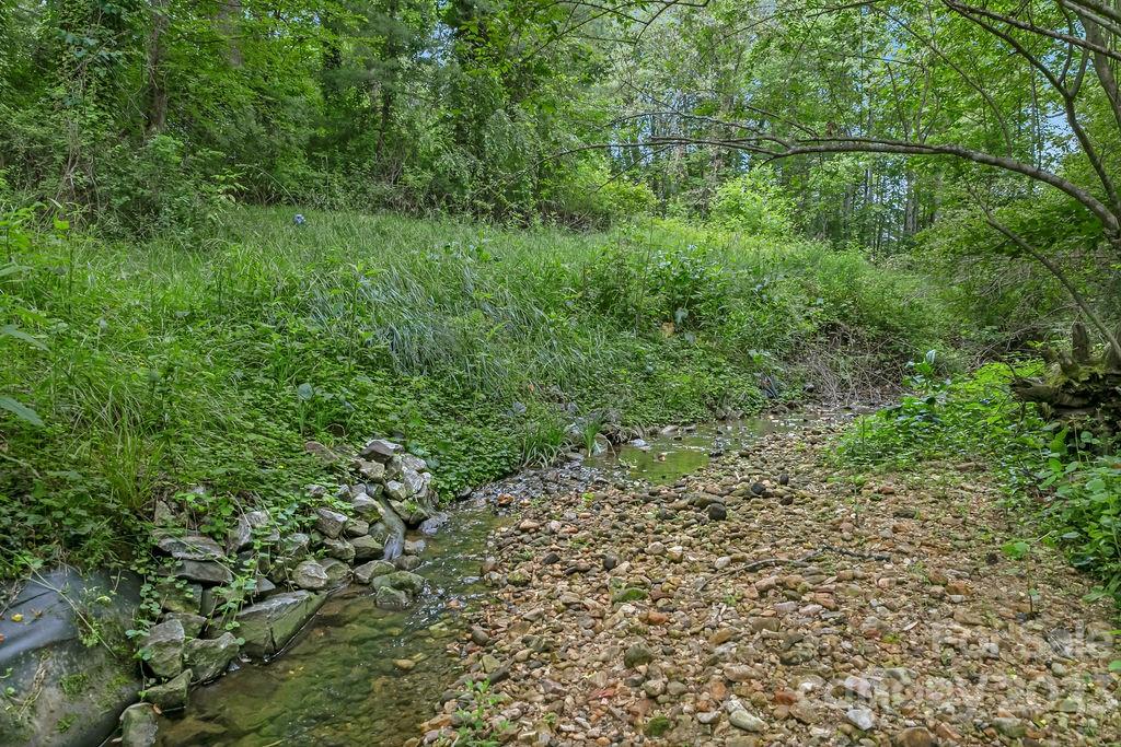 226 Turnpike Road Brevard, NC 28712 - Photo 27 of 42 Gallery Image 27