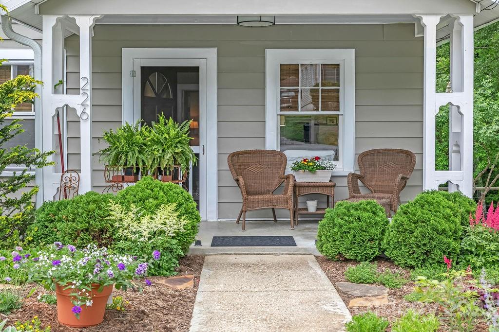 226 Turnpike Road Brevard, NC 28712 - Photo 4 of 42 Gallery Image 4