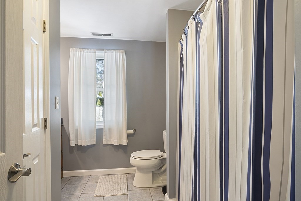 15 Davis Road Methuen, MA 01844 - Photo 20 of 23 Gallery Image 20