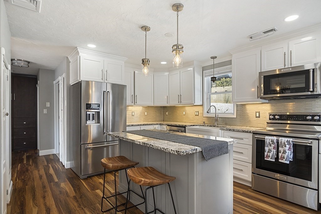 15 Davis Road Methuen, MA 01844 - Photo 3 of 23 Gallery Image 3