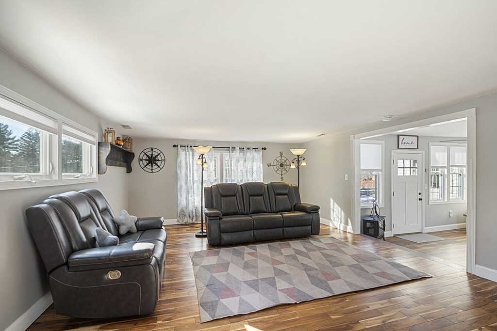 15 Davis Road Methuen, MA 01844 - Photo 8 of 23 Gallery Image 8