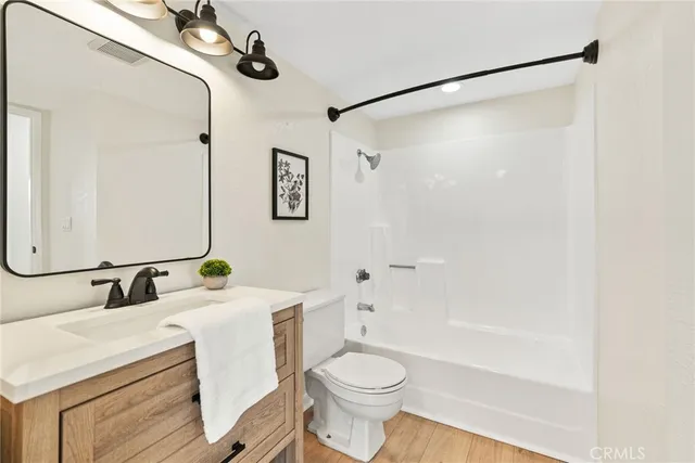 $499,999 | 20702 El Toro Lake, Unit 90, Lake Forest, CA 92630