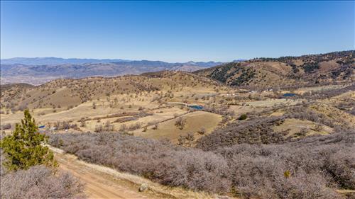 0 St Moritz Place Tehachapi, CA 93561 - Photo 1 of 15 a view of mountains and valleys