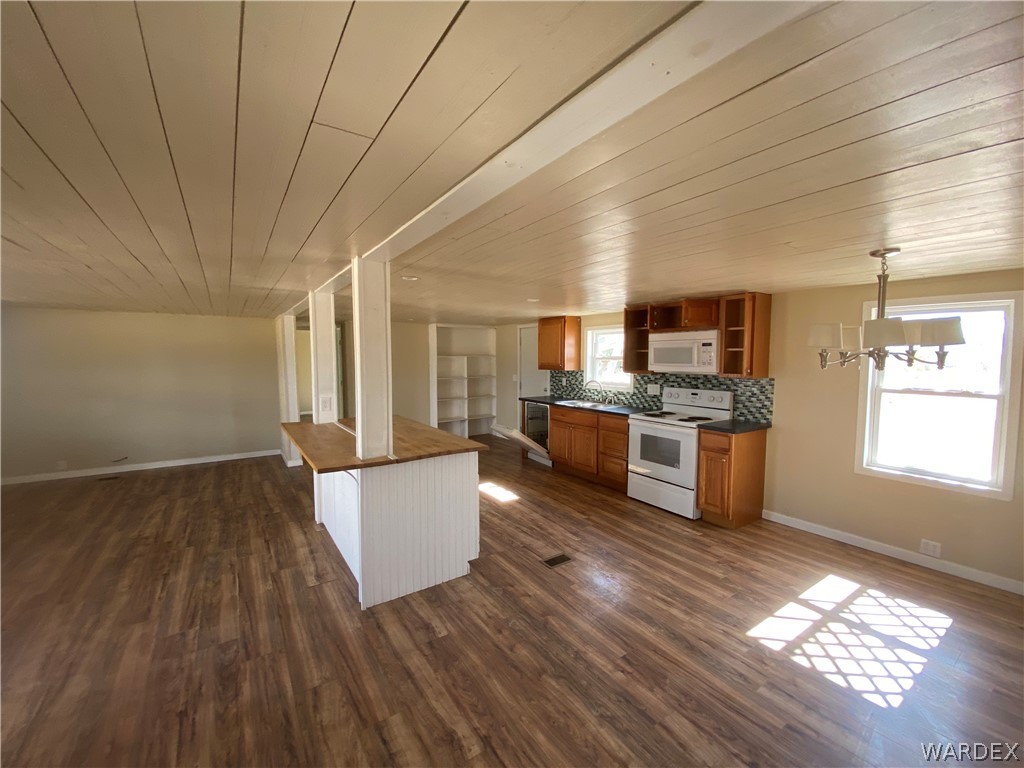 3673 Mormon Flat Road Golden Valley, AZ 86413 - Photo 9 of 28 Gallery Image 9