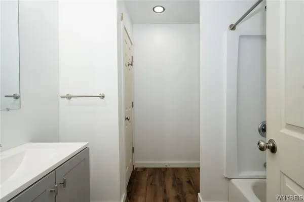 $2,100 | 2335 Main Street, Buffalo, NY 14214