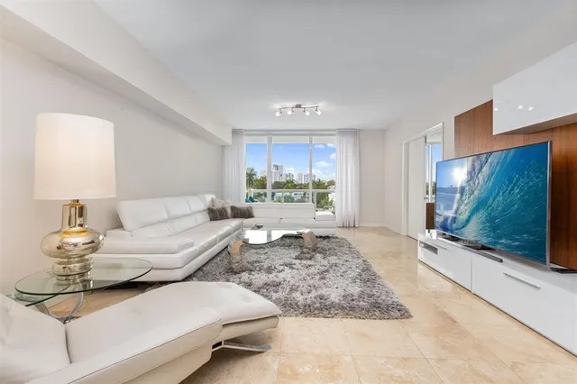 $12,500 | 45 Hendricks Isle, Unit 403, Fort Lauderdale, FL 33301