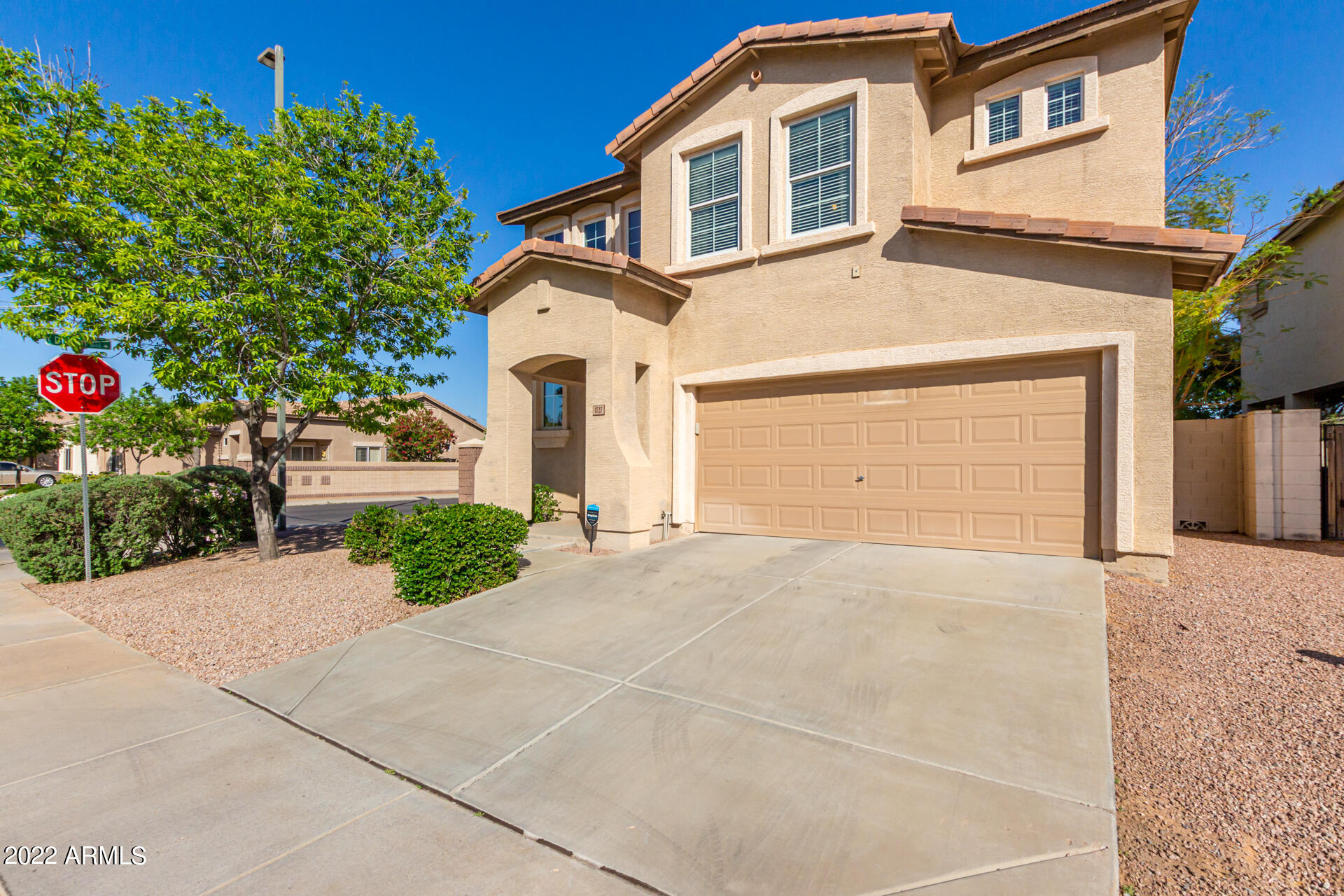 1727 South Rome Street Gilbert, AZ 85295 - Photo 3 of 40 04 Rome