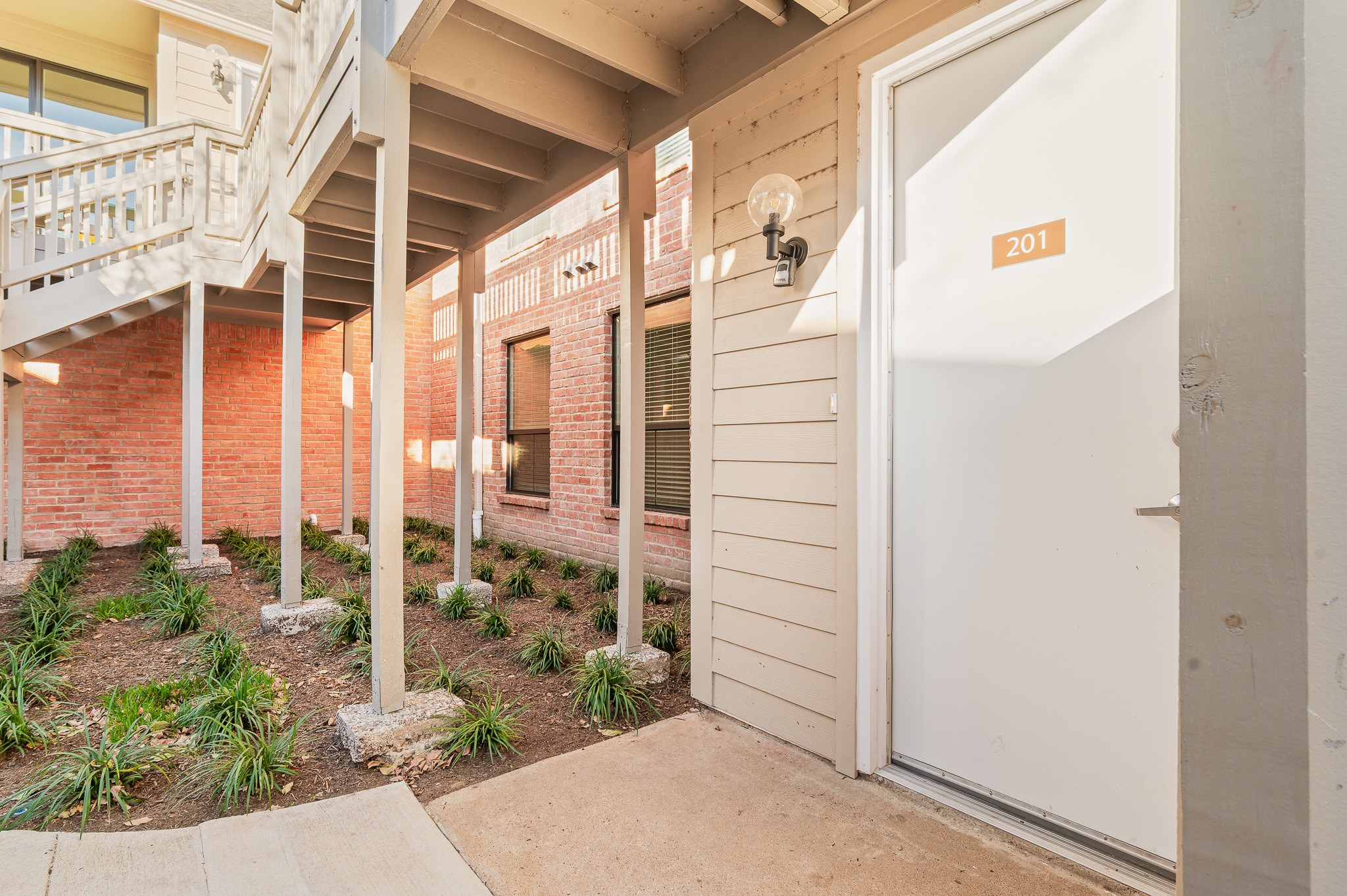 2829 Timmons Lane, Unit 201 Houston, TX 77027 - Photo 6 of 42 a view of front door