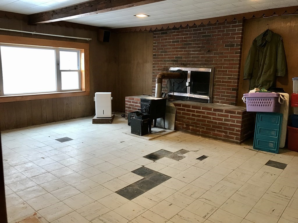 28 West Shore Road Holbrook, MA 02343 - Photo 15 of 18