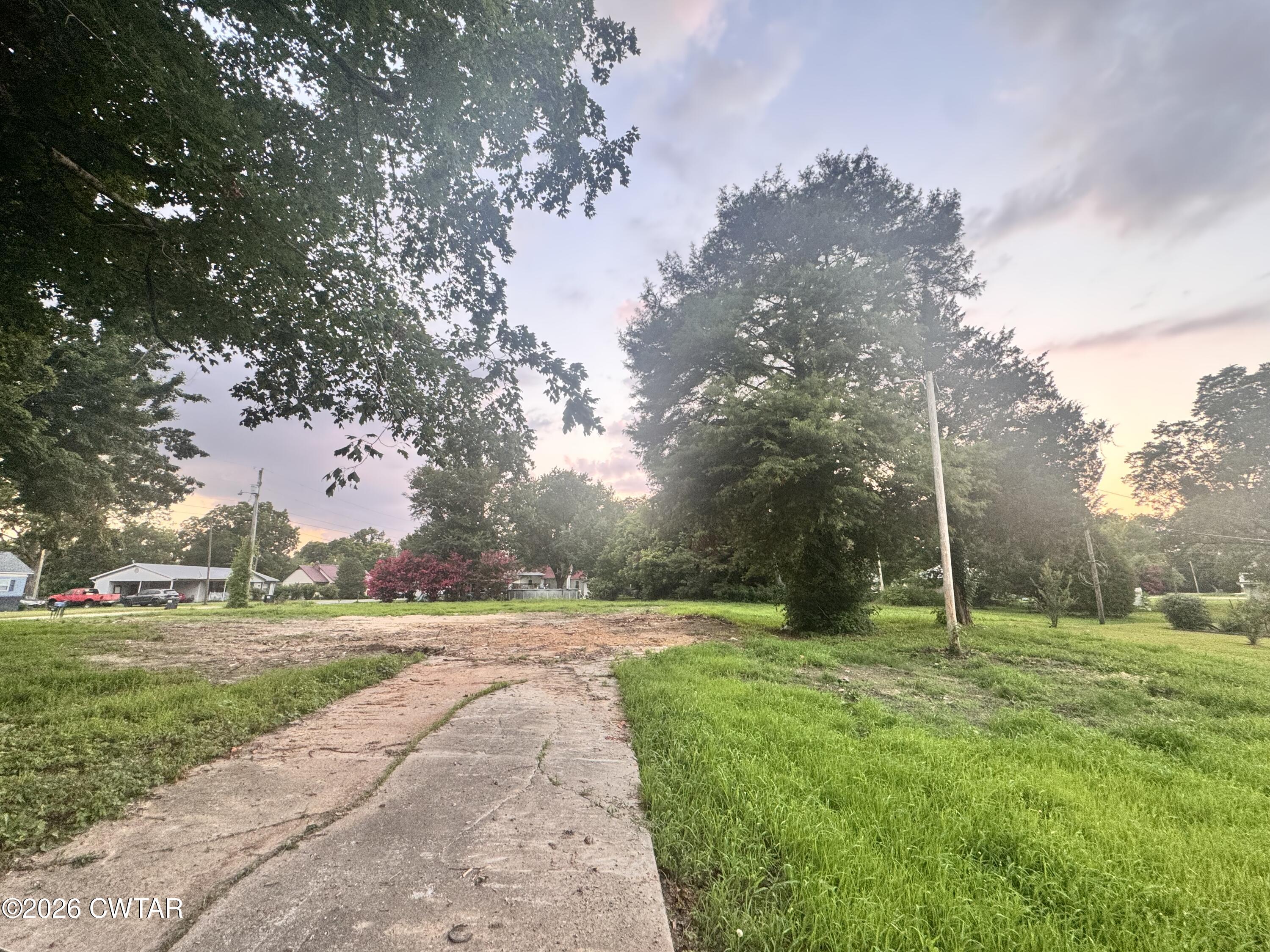 321 Troy Road Obion, TN 38240 - Photo 2 of 6 321 W Troy Ave