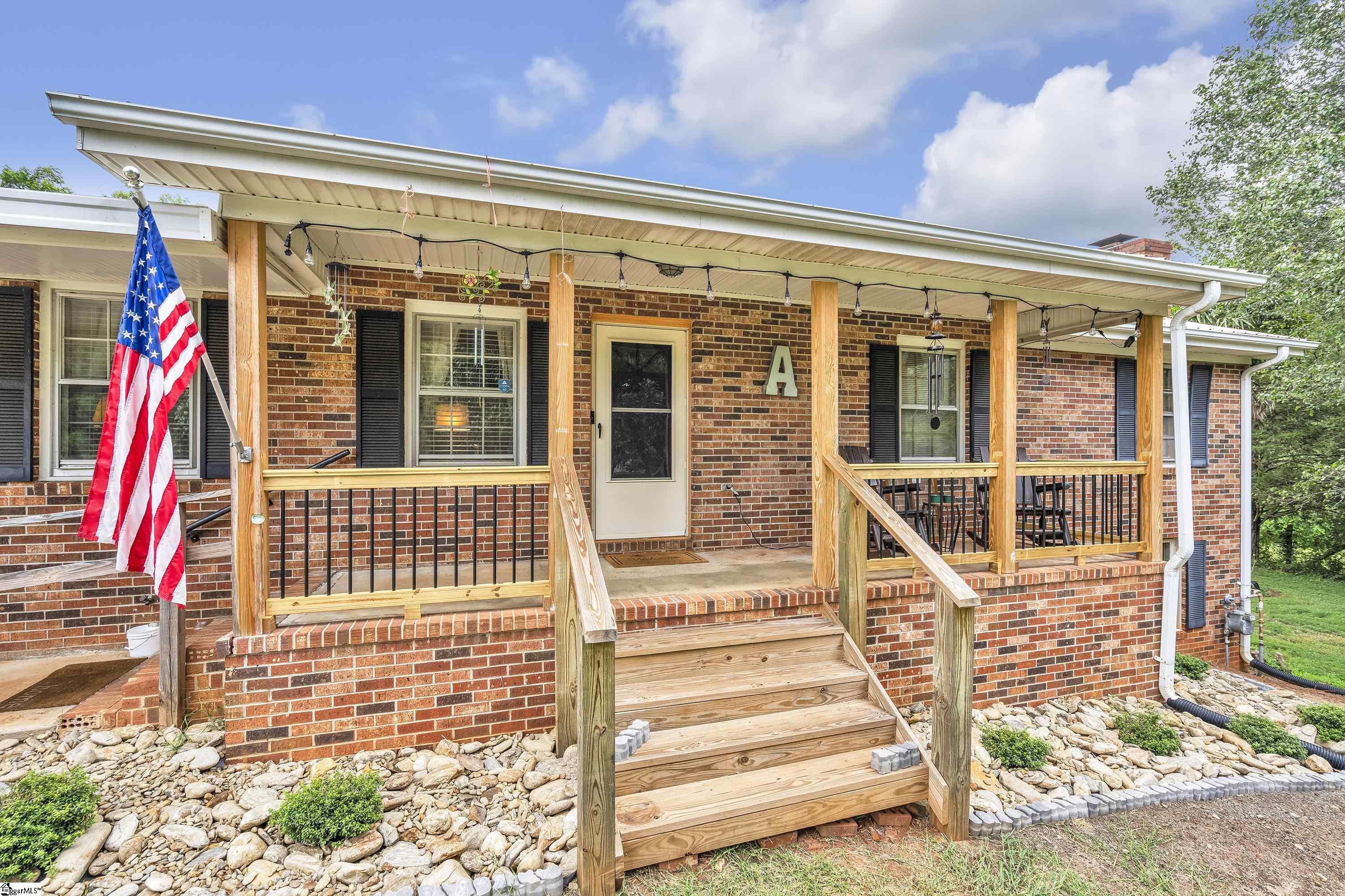 158 Melton Road Liberty, SC 29657 - Photo 1 of 36