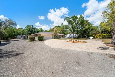 $875,000 | 15710 Shamrock Drive, Fort Myers, FL 33912