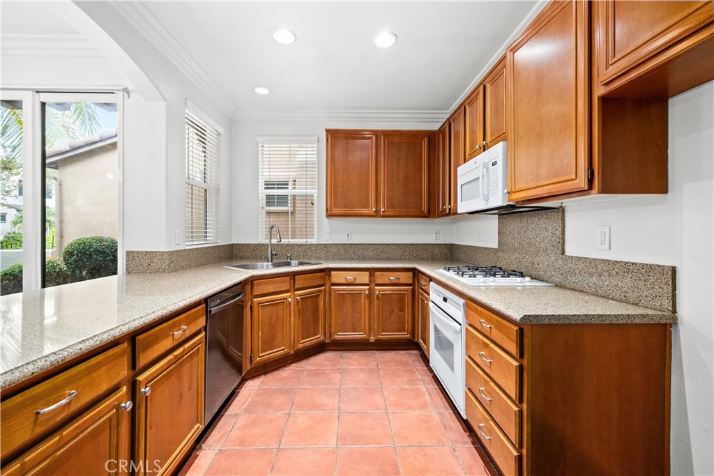 10 Amy Way Ladera Ranch, CA 92694 - Photo 7 of 32