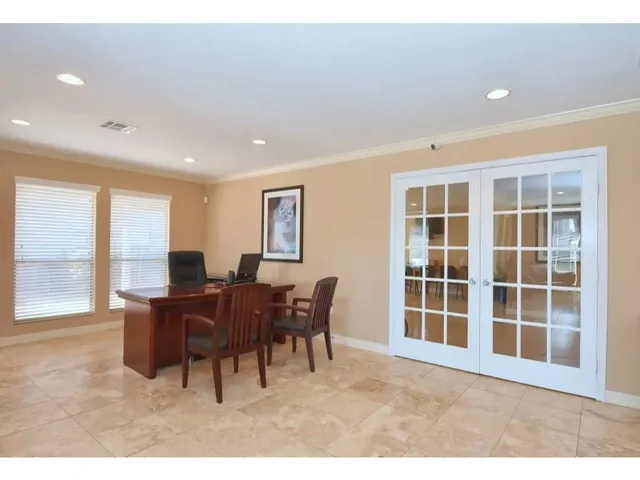 $919 | 17310 Kieth Harrow Boulevard, Unit 208, Houston, TX 77084