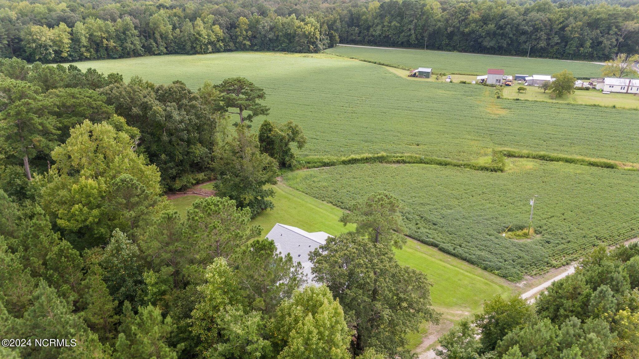 172 Truitt Road New Bern, NC 28560 - Photo 40 of 43 10-web-or-mls-DJI_20240906153939_0234_D