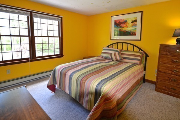 17 Deerfield Terrace Rochester, MA 02770 - Photo 14 of 28
