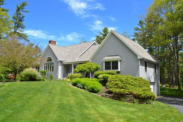 17 Deerfield Terrace Rochester, MA 02770 - Photo 3 of 28