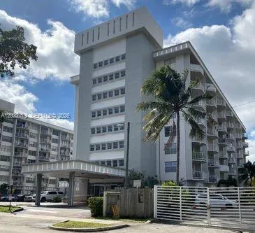 $1,800 | 16740 Northeast 9th Avenue, Unit 303, North Miami Beach, FL 33162