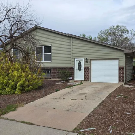$399,900 | 1036 Mobile Street, Aurora, CO 80011