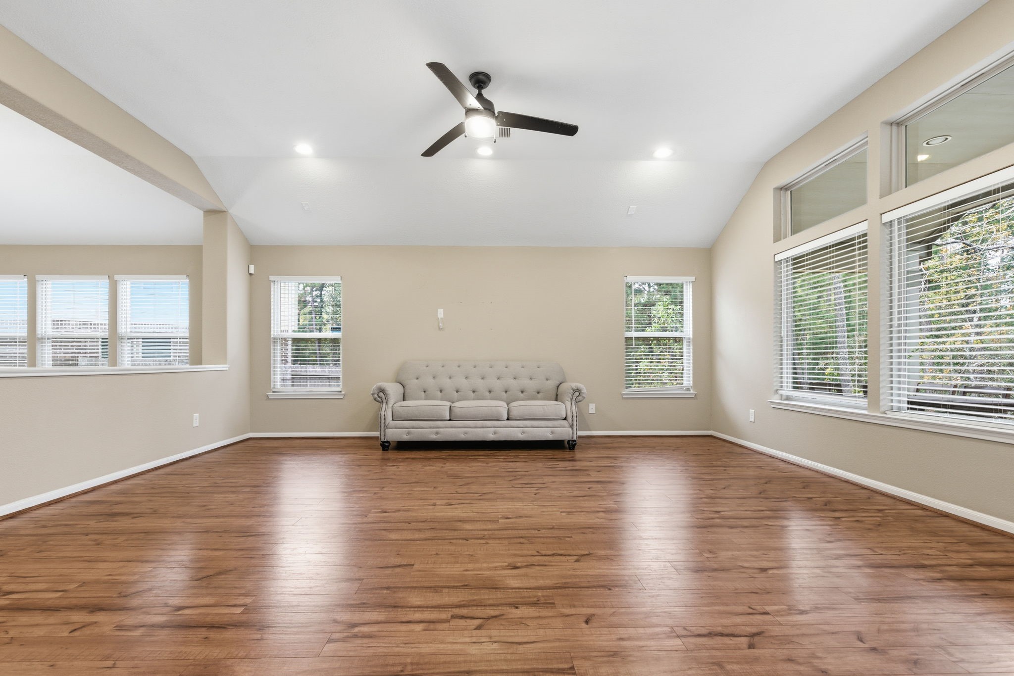 1810 Nantz Lane Conroe, TX 77304 - Photo 10 of 23