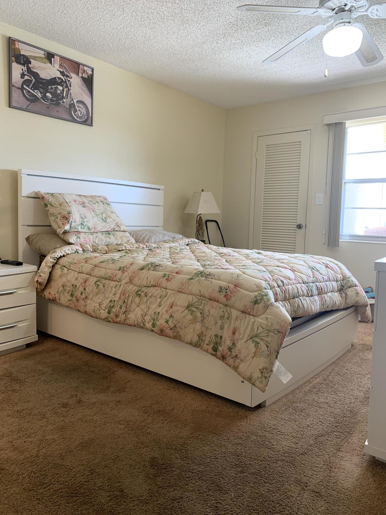 3040 Lincoln A, Unit C Boca Raton, FL 33434 - Photo 7 of 13 Master bedroom