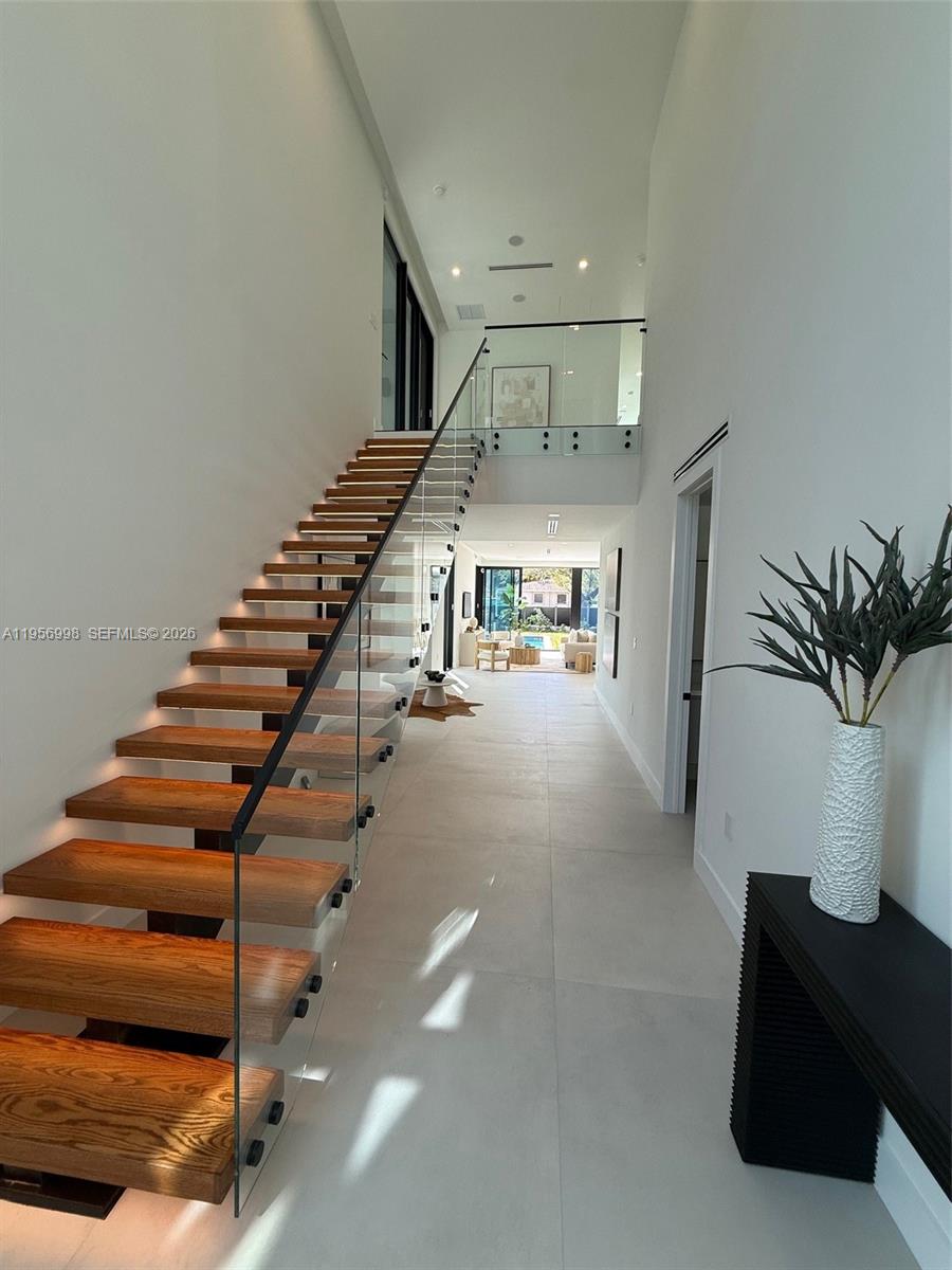 3200 Thomas Avenue Miami, FL 33133 - Photo 16 of 32