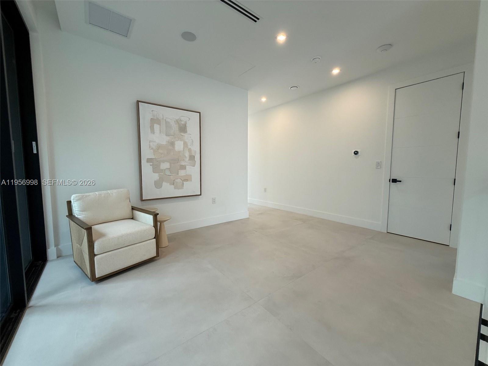 3200 Thomas Avenue Miami, FL 33133 - Photo 17 of 32