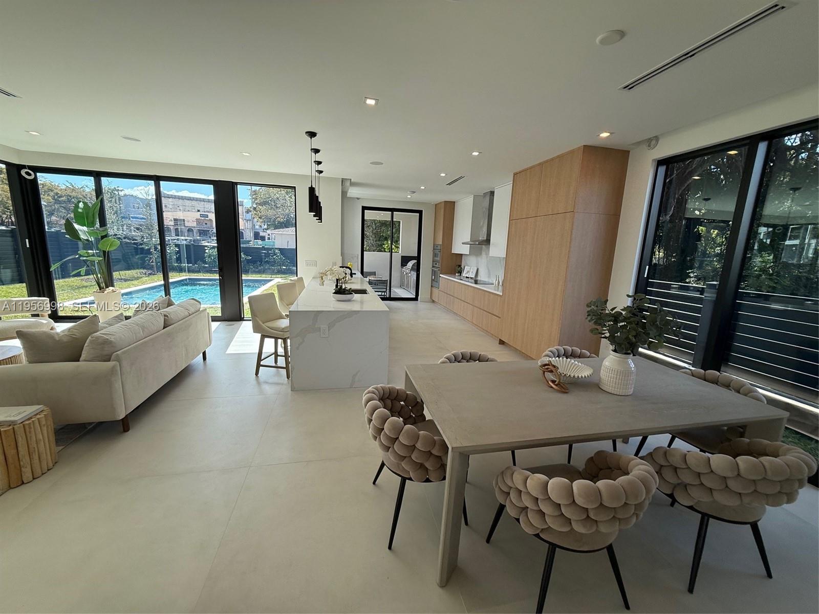 3200 Thomas Avenue Miami, FL 33133 - Photo 2 of 32