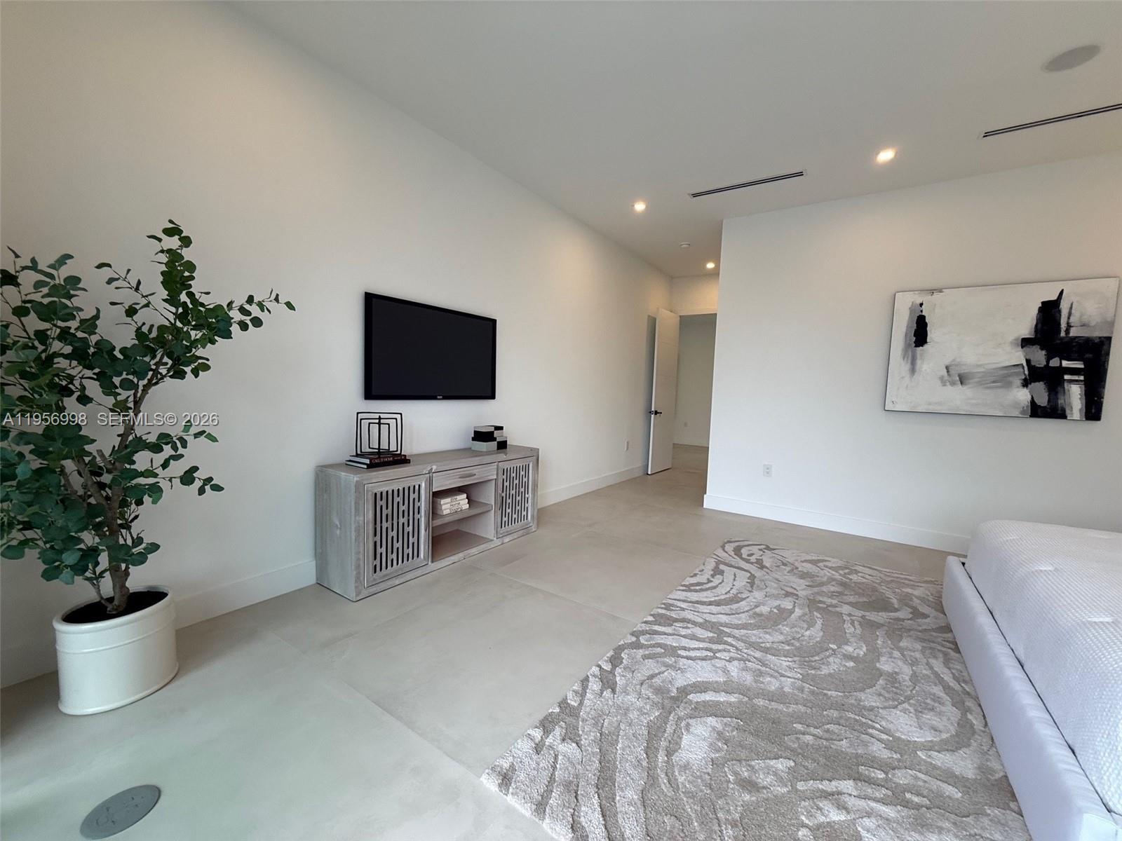 3200 Thomas Avenue Miami, FL 33133 - Photo 21 of 32