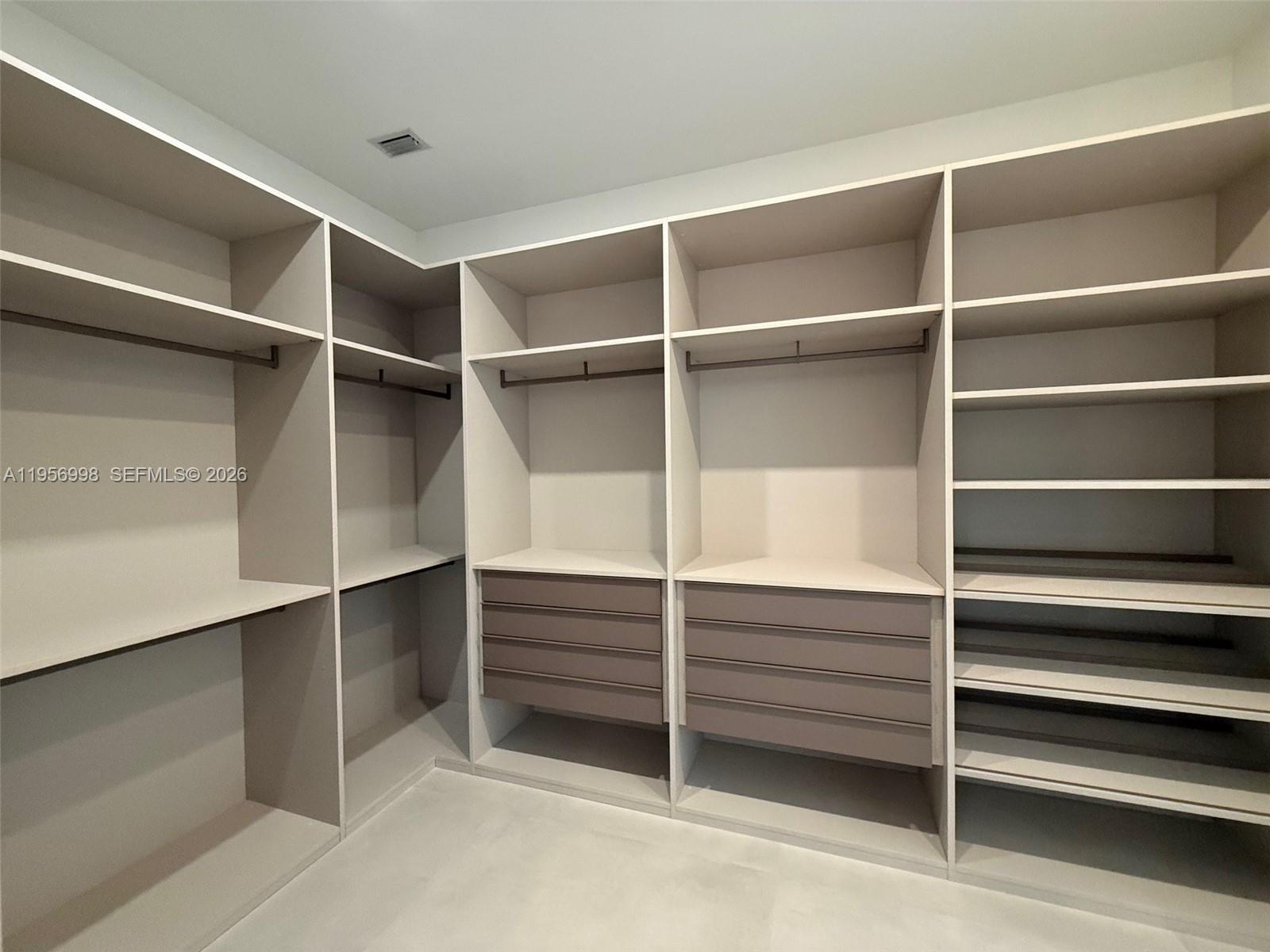 3200 Thomas Avenue Miami, FL 33133 - Photo 22 of 32