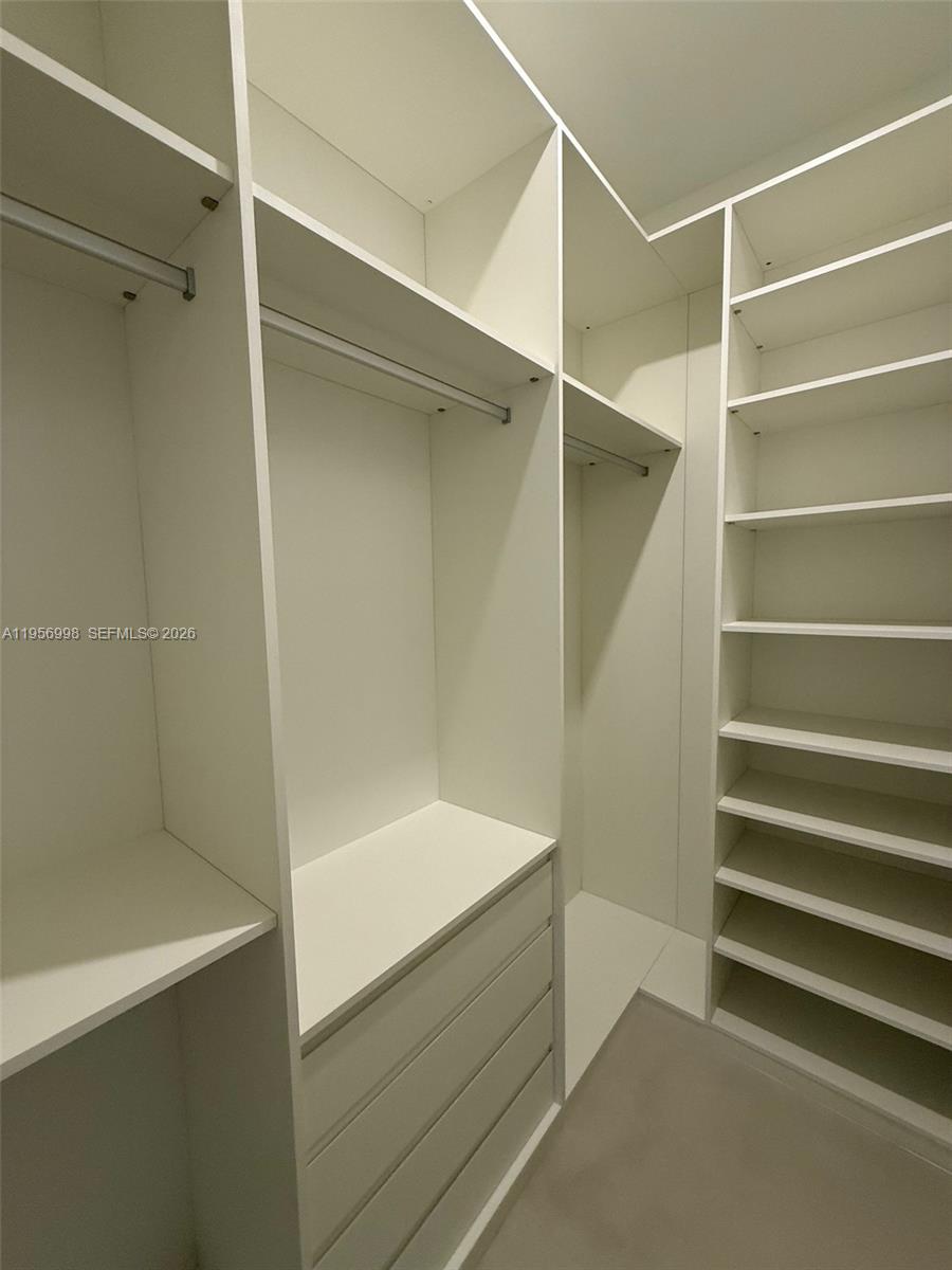 3200 Thomas Avenue Miami, FL 33133 - Photo 29 of 32