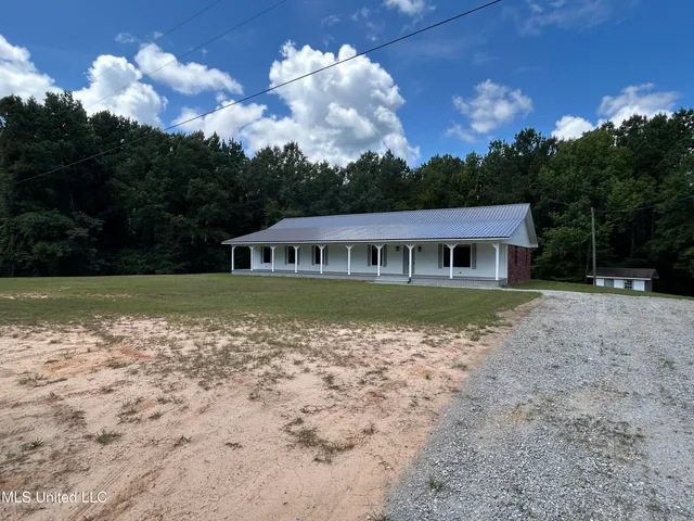 $275,000 | 2333 Comans Road, Carthage, MS 39051