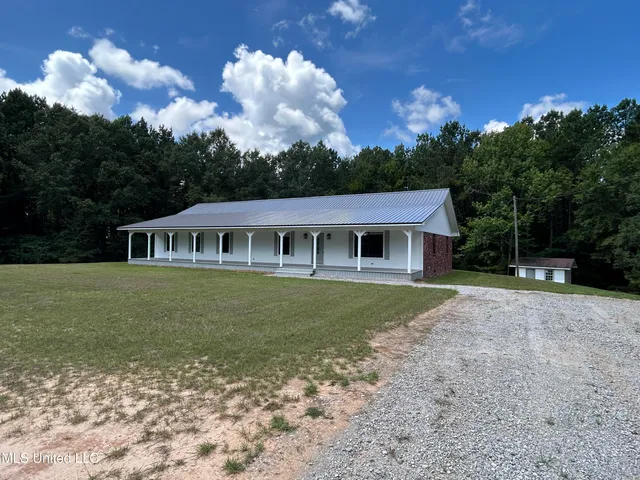 $275,000 | 2333 Comans Road, Carthage, MS 39051