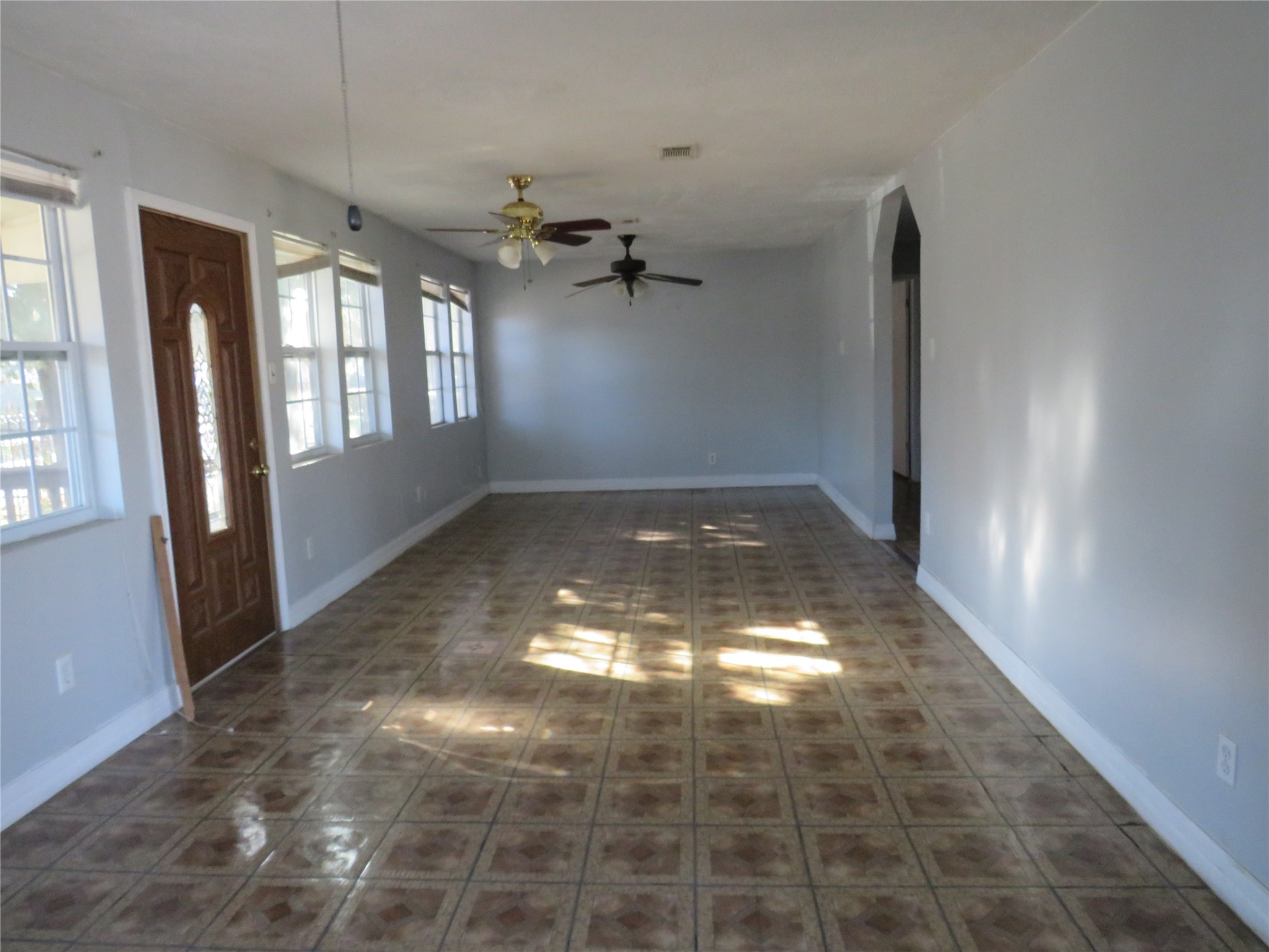 8319 Garland Street Houston, TX 77017 - Photo 4 of 16