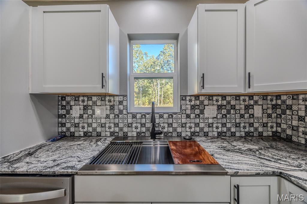 23350 Marvel Drive Lebanon, MO 65536 - Photo 12 of 32