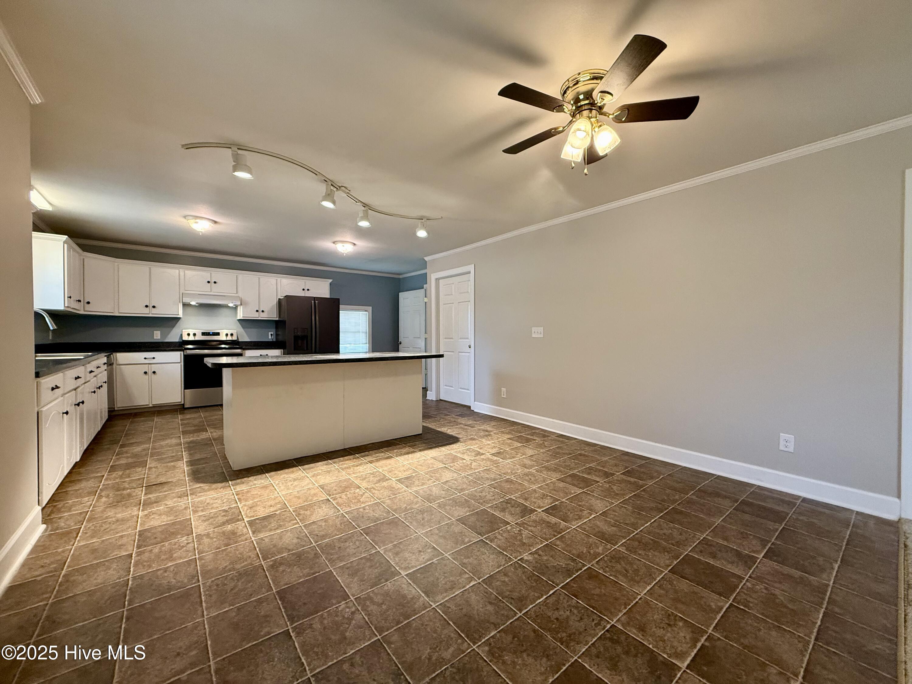 1233 Bear Grass Road Williamston, NC 27892 - Photo 28 of 61 Dining area
