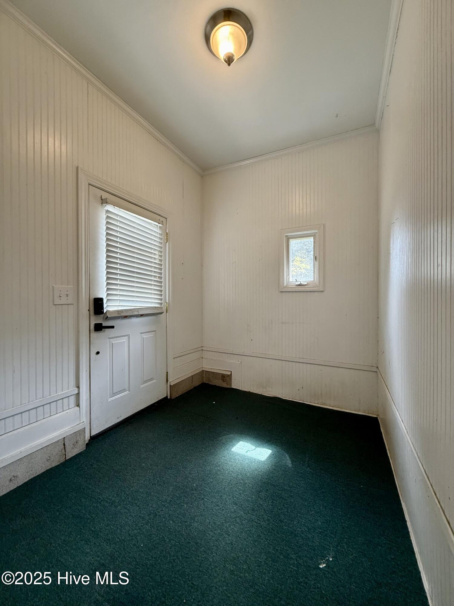 1233 Bear Grass Road Williamston, NC 27892 - Photo 38 of 61 Mud Room