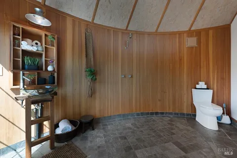 $3,995,000 | 10533 Westside Road, Healdsburg, CA 95448