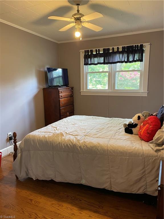 212 Oaklawn Road Mount Airy, NC 27030 - Photo 13 of 15 Gallery Image 13