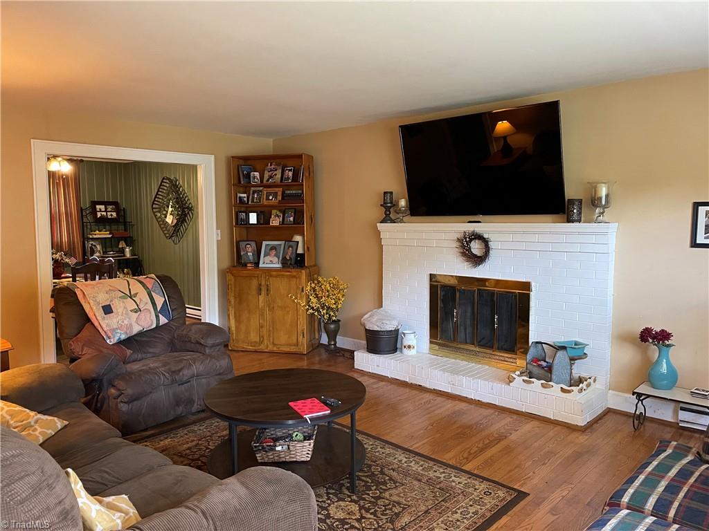 212 Oaklawn Road Mount Airy, NC 27030 - Photo 4 of 15 Gallery Image 4