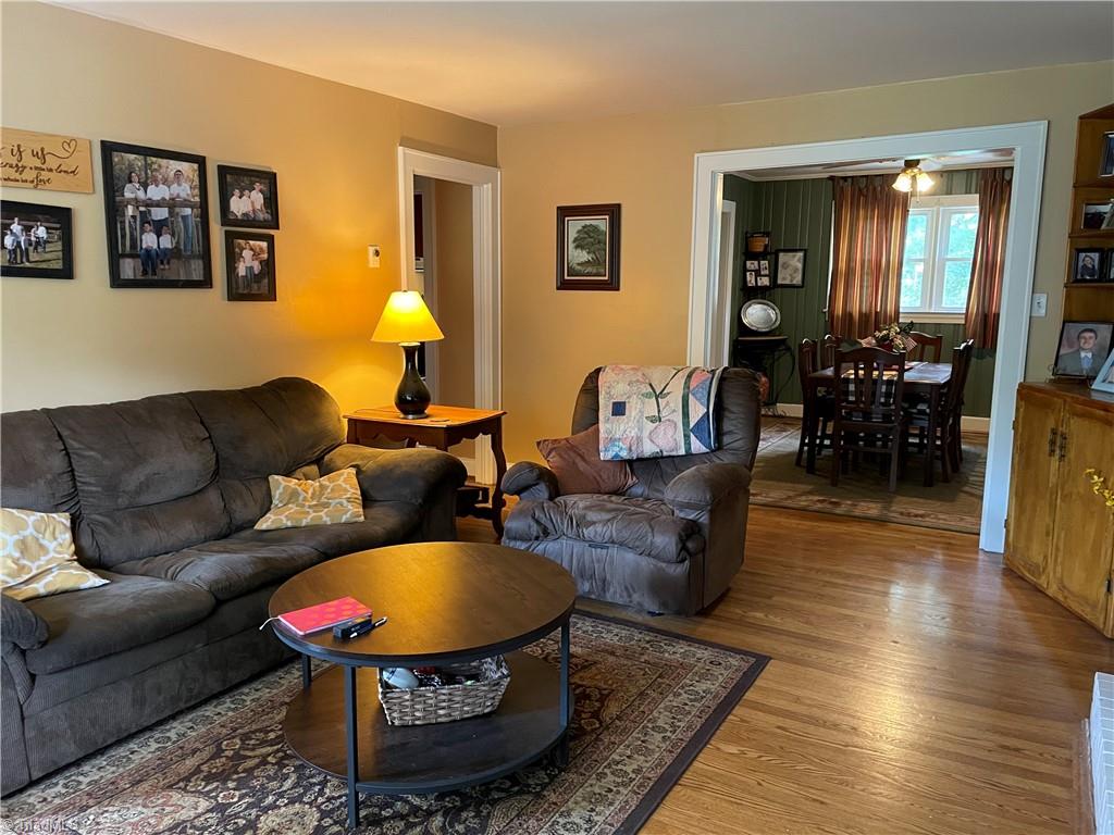 212 Oaklawn Road Mount Airy, NC 27030 - Photo 5 of 15 Gallery Image 5